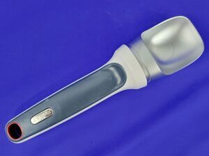 ZYLISS Ice Cream Scoop Right Scoop - Balanced Metal Ergonomic Handle Gray White